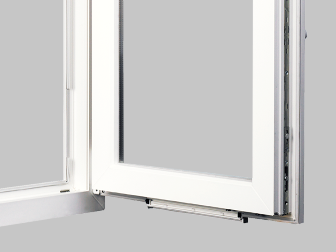 PLUS montiert ganzes Fenster 1080x810_2